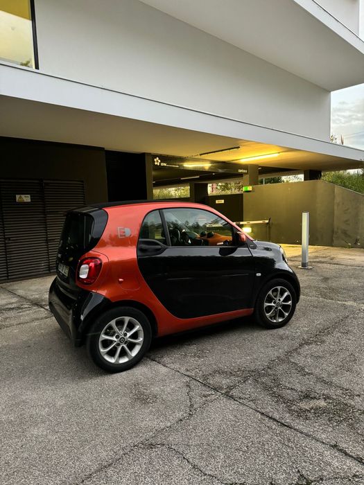 Smart four two electrico iva dedutivel