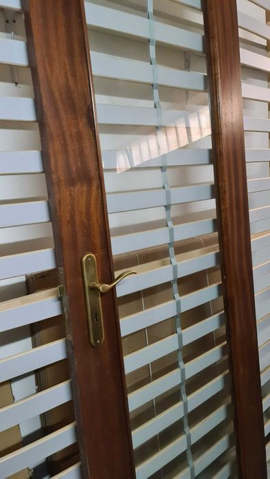 3 Portas Madeira + Vidro (40€ cada). Boa qualidade