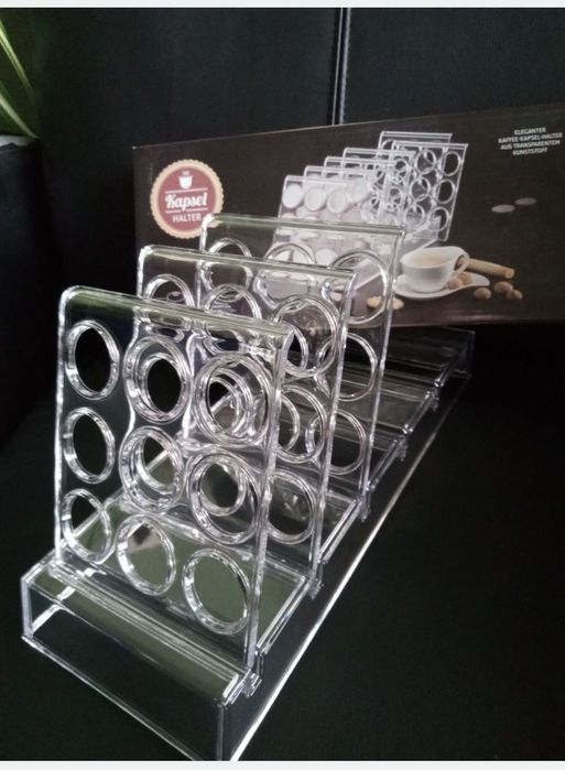 Podajnik kapsułek nespresso