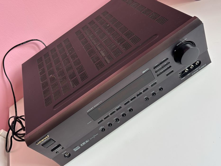 Amplituner Onkyo TX-SR501E