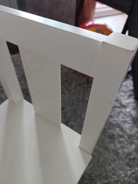 Stolik i dwa krzesła dla dzieci Ikea