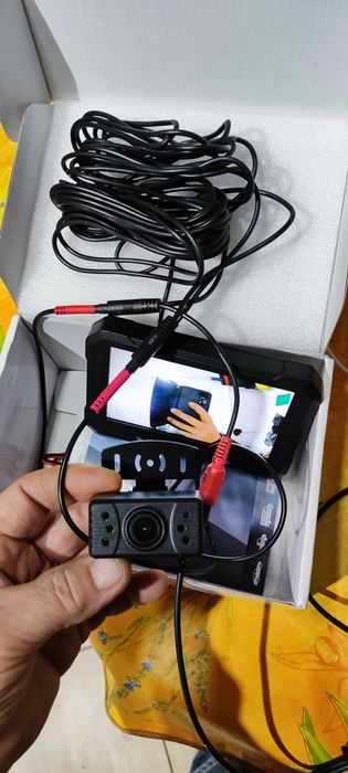 Monitor z kamerą cofania