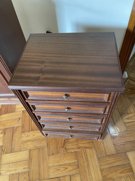 Mesa de cabeceira