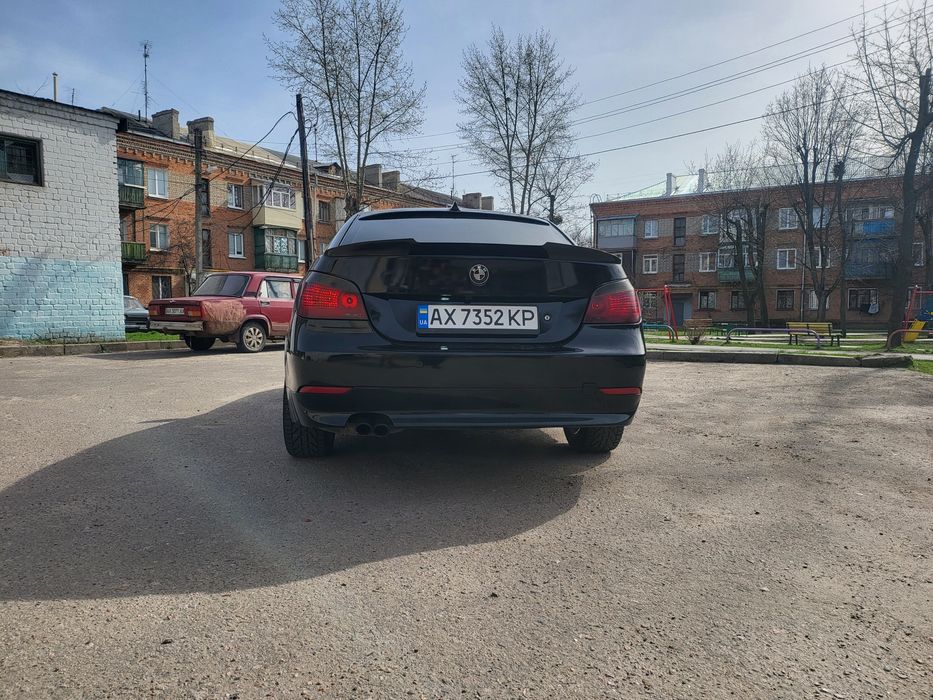 Продам BMW E60 5-серія 2,2л.2004