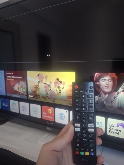 VENDO OU TROCO Smart TV LG 32 Polegadas como nova