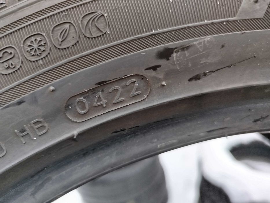Opona używana 245/45R18 Hankook Kinergy 4S2 1szt.