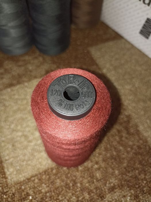 Нитки швейні Ninatex ном.40/2 5000м.нові і б/у.