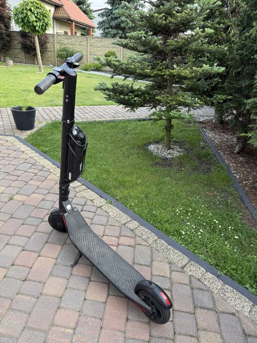Hulajnoga elektryczna Segway ninebot