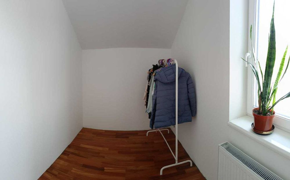 Продам дом в пос.Обуховка напротив леса