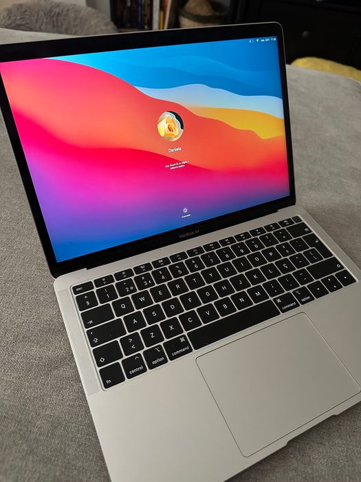 MacBook Air 13” Retina 2019 – i5 | 8GB RAM | macOS Ventura | Impecável