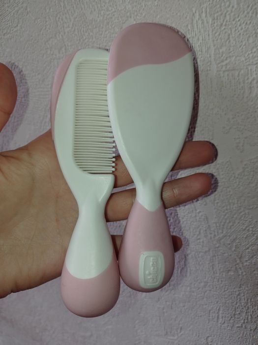 Расческа от корочек для новорожденных Чикко, расчески Chicco, гребешок