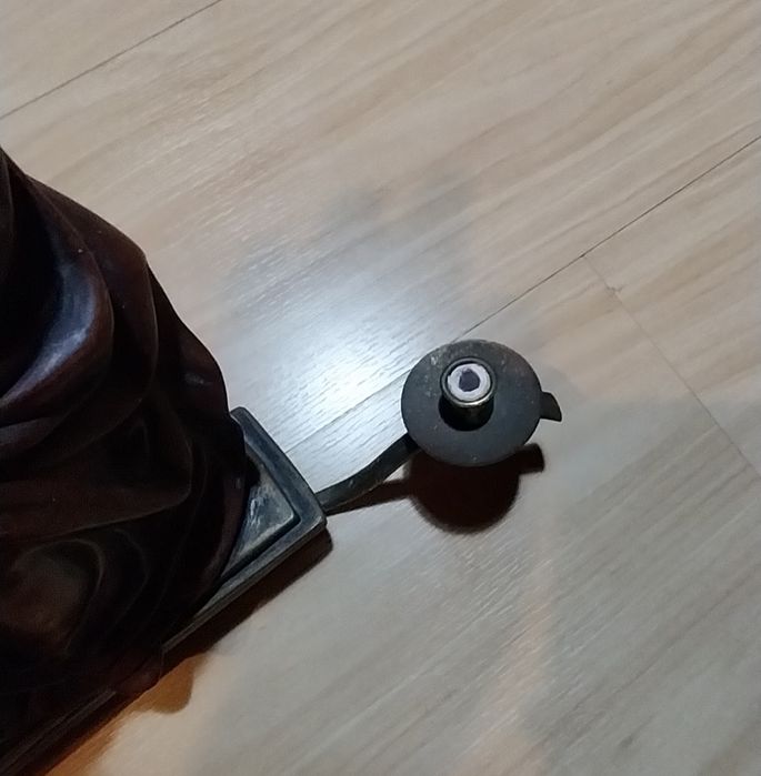 Nossa Senhora e Menino Jesus em madeira da Achatit
