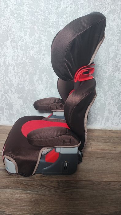 Дитяче авто крісло Graco