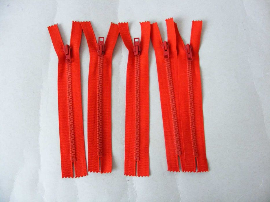 Zamki błyskawiczne nowe kostkowe