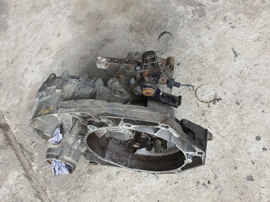 Коробка передач на Фольксваген Т4.75kw. Volkswagen Transporter T 4