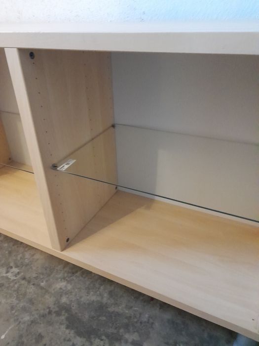 Estante ikea com prateleiras