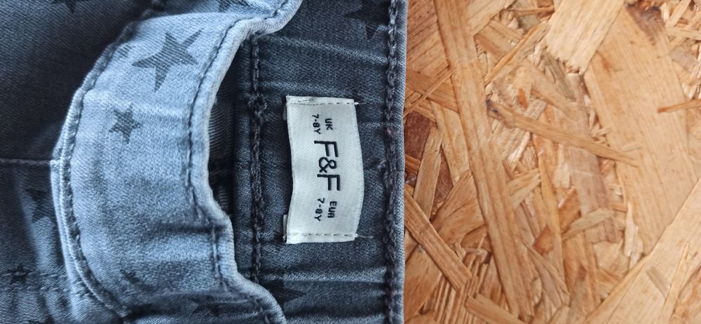Jeansy rurki, jegginsy r 122