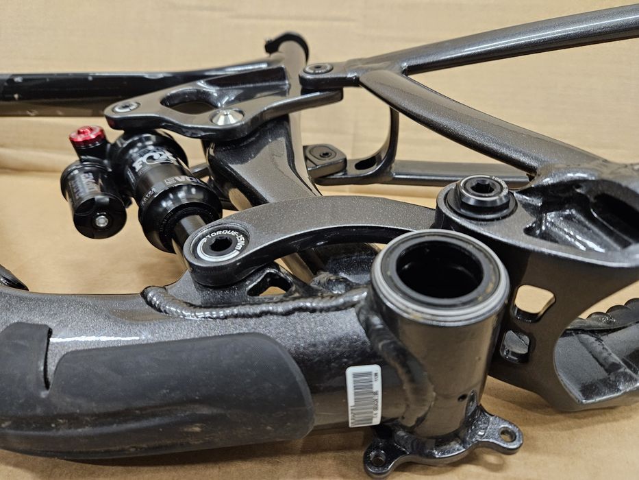 Rama frameset GIANT TRANCE X II M , Fox DPX2 , DUB ( trail , enduro )