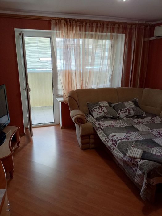 Продам квартиру на первой морской линии.