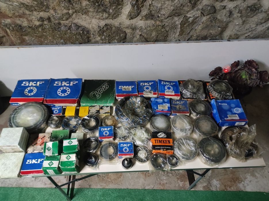 Lote de 47 rolamentos novos várias referências