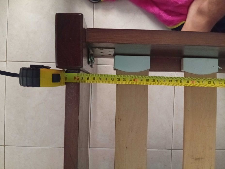 Cama de Solteiro em Madeira com Estrado de Ripas – 200x90