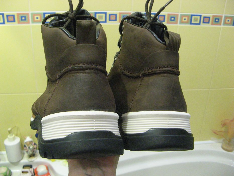 Ботинки на мембране Gore-Tex 43