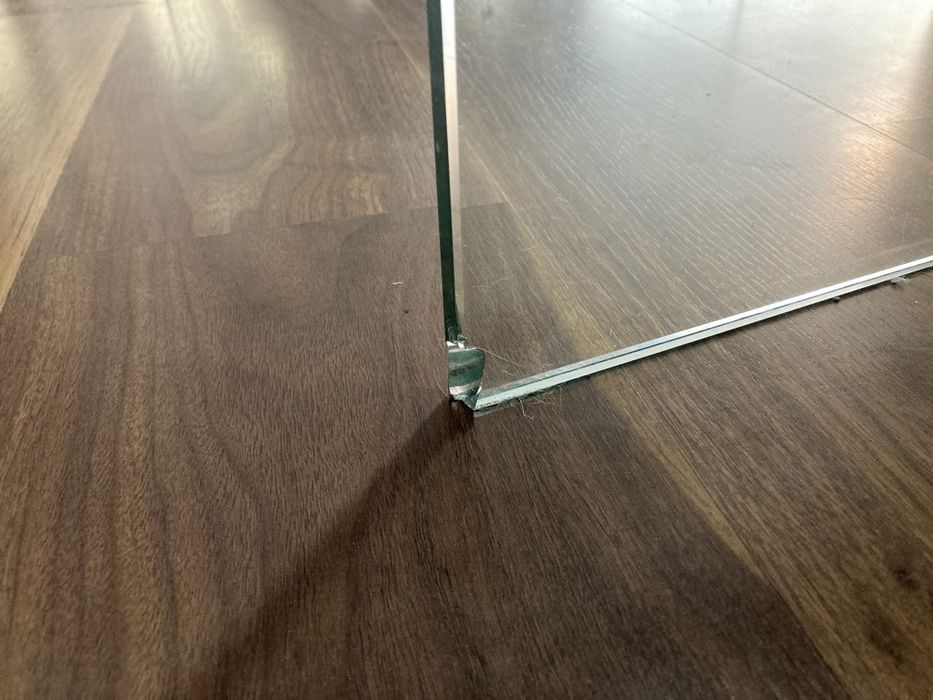 Tempered Glass Table64585352333185121