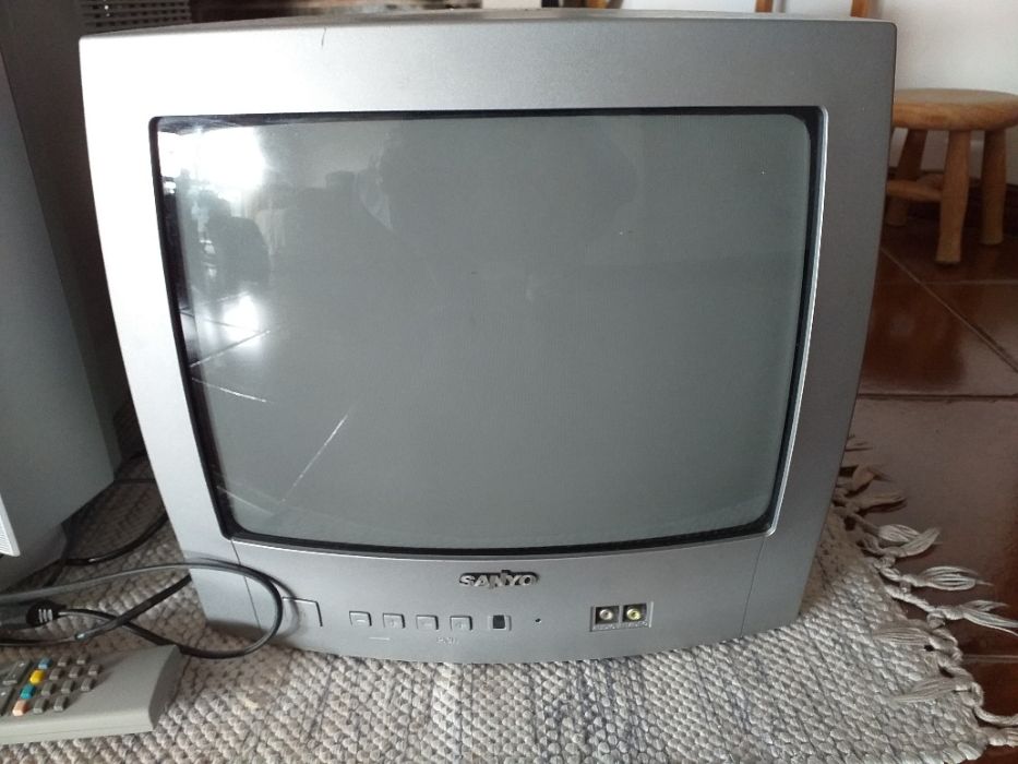 Televisão Sanyo (Em excelente estado)