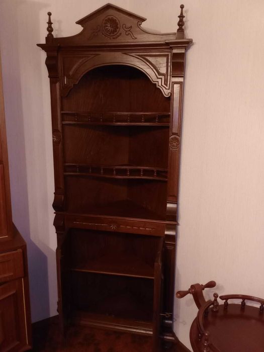 Móvel de Canto de Madeira - 5 prateleiras - fechado em baixo