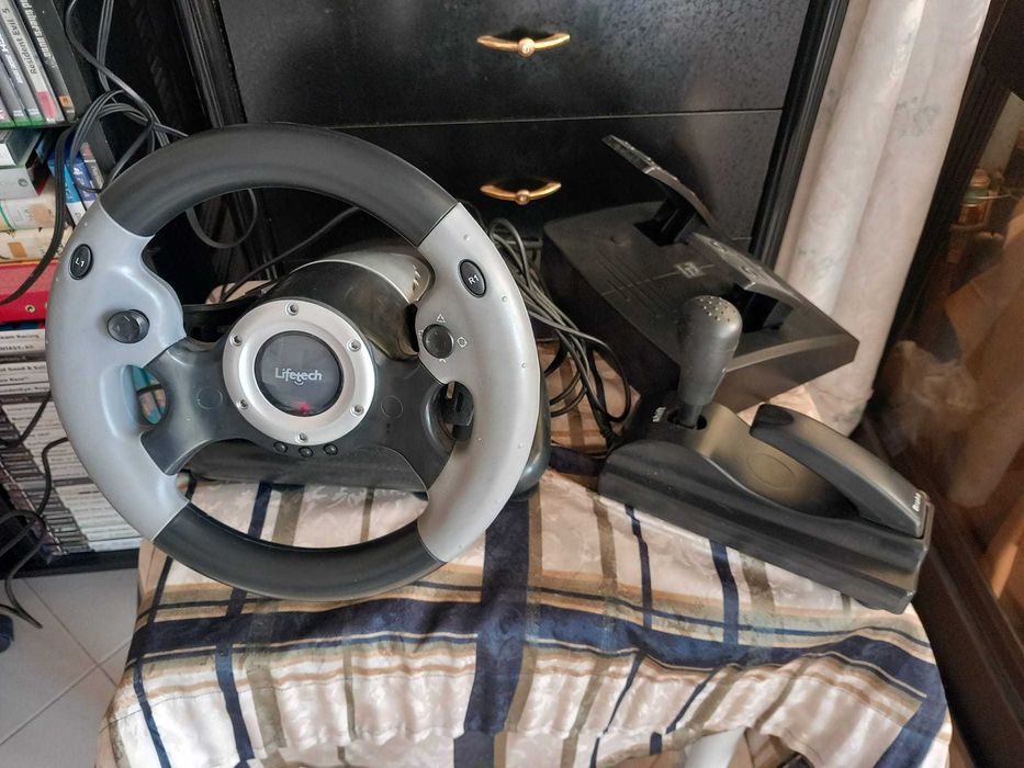 volante e pedais para consola ps2