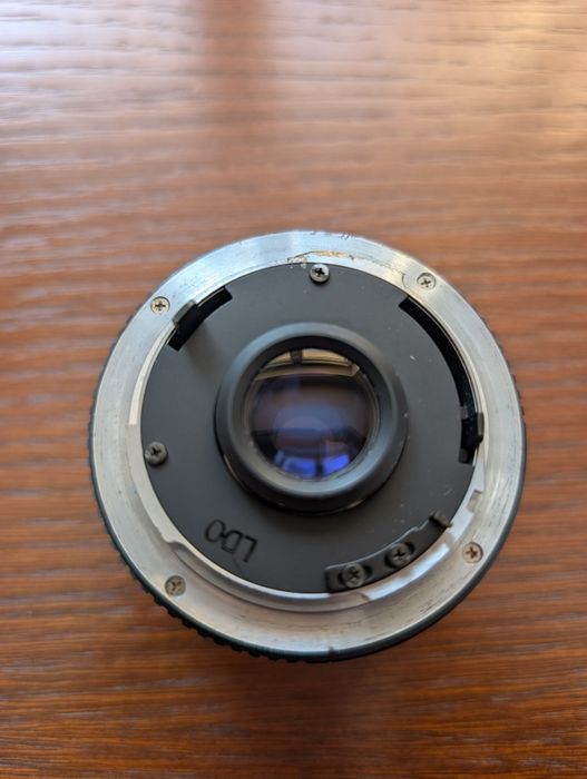 Obiektyw Yashica 28mm f2.8 ML