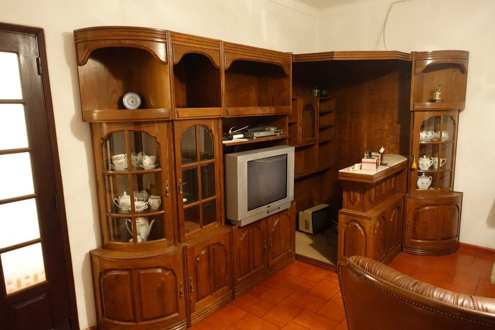 Movel de sala - cristaleira com bar