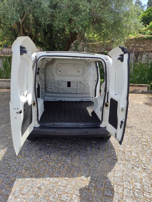 Vendo Fiat fiorino ou troco por carrinha maior
