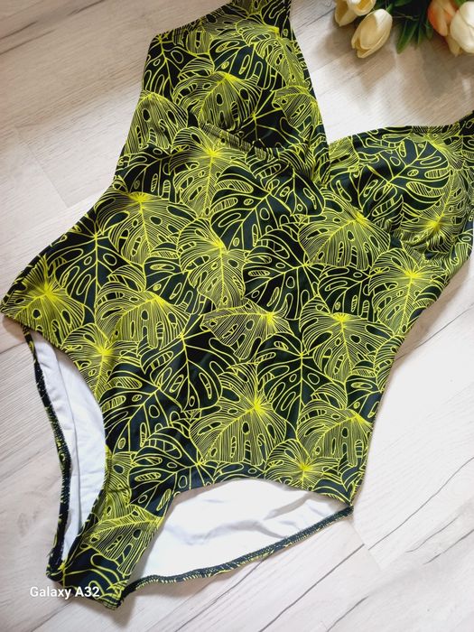 Strój kąpielowy w mostery L/xl