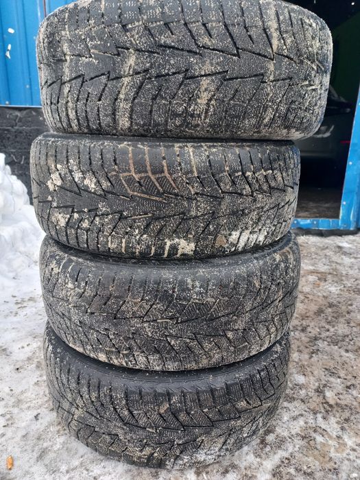 Шини Hankook зимові 225/55 R17