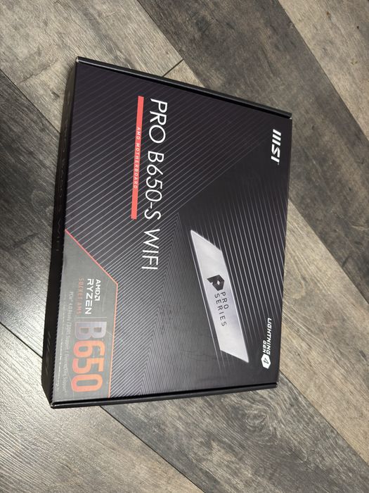 Материнська плата MSI PRO B650-S WIFI