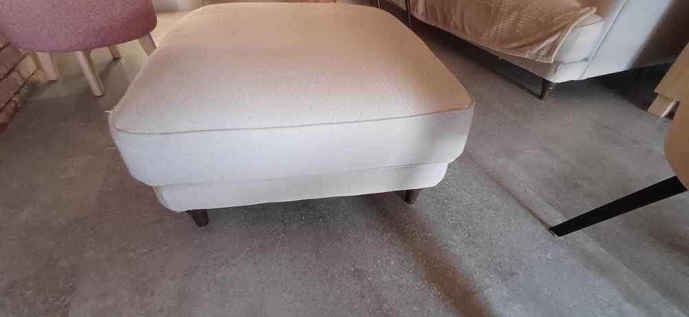 Podnóżek Esseboda ikea  puf