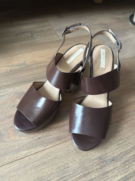 Skórzane sandały na słupku H&M 39