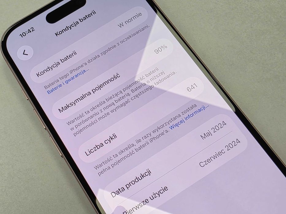 iPhone 15 128GB/ Pink/ Różowy/ BAT 90%/ Grade A-/ + ładowarka/ GW 12 MSC