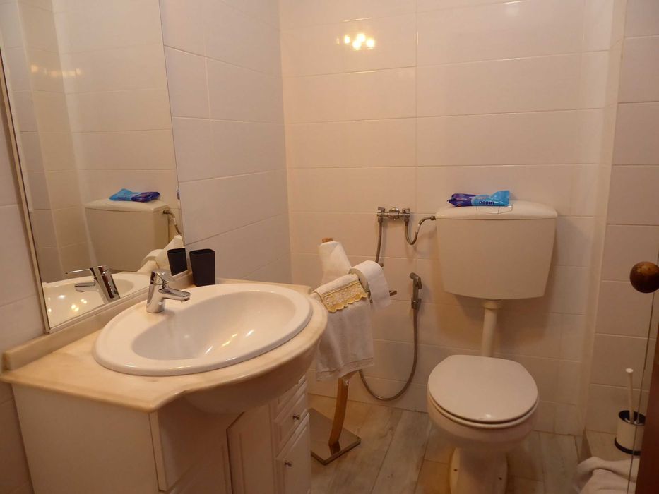 Excelente T2, Acolhedor,  Queijas Oeiras