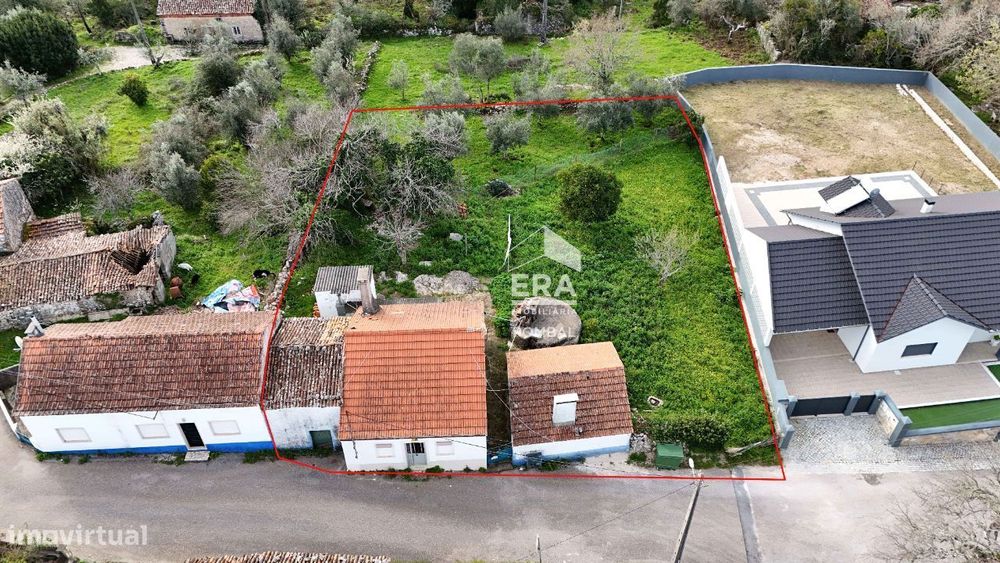 Moradia T4 localizada em Ansião