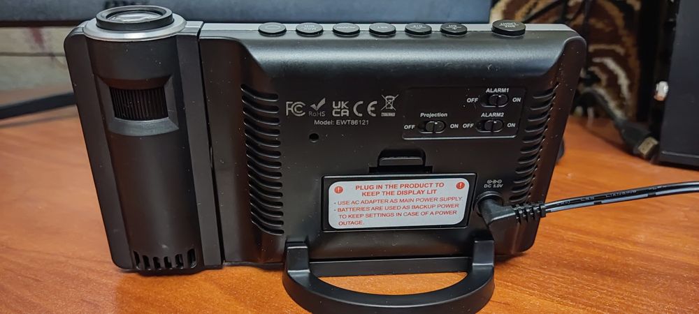 Проекційний цифровий будильник, домашня метеостанція