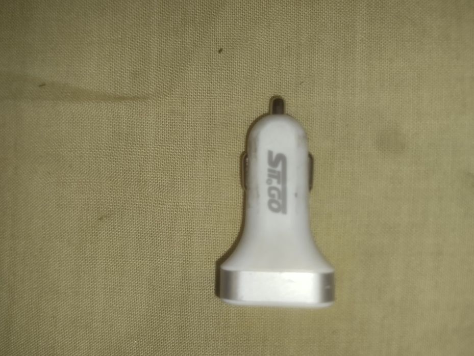 Зарядний пристрій
