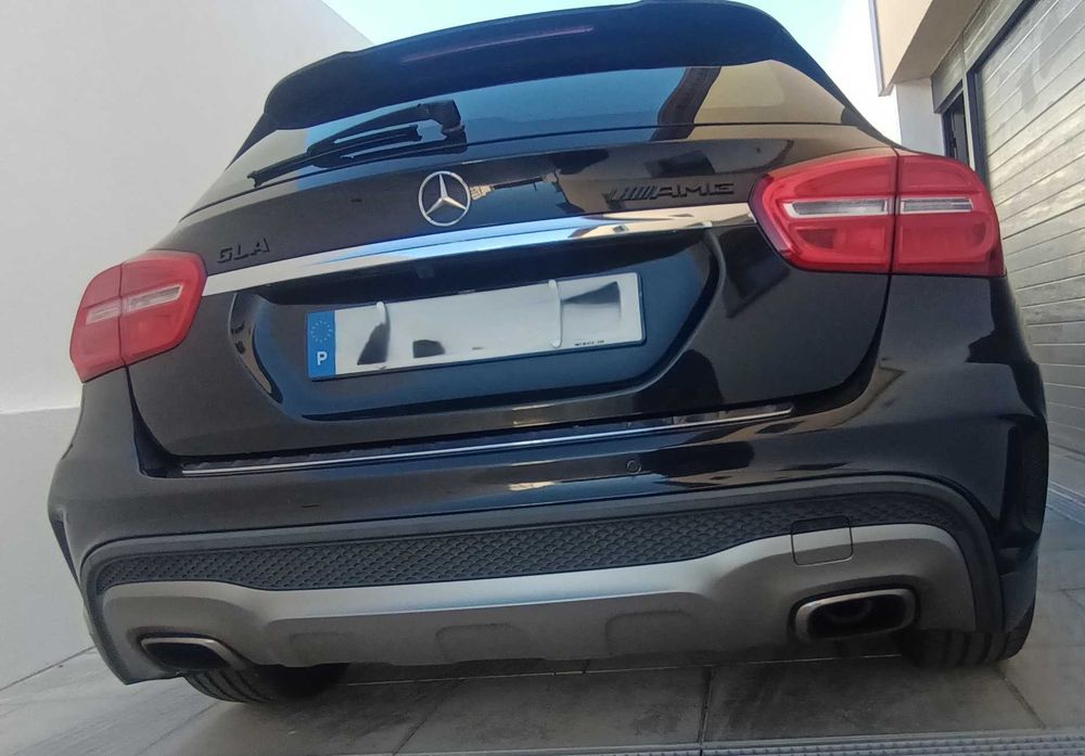 Mercedes-Benz GLA 200d original AMG Line Aut. — photo 4