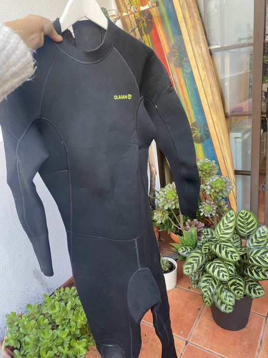 fatos de neoprene surf