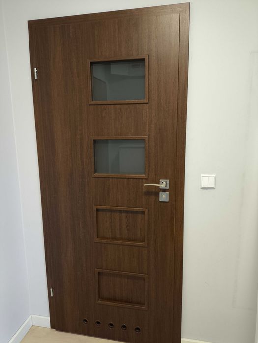 Drzwi 80 cm, pokojowe i łazienkowe (2 sztuki) + ościeżnice