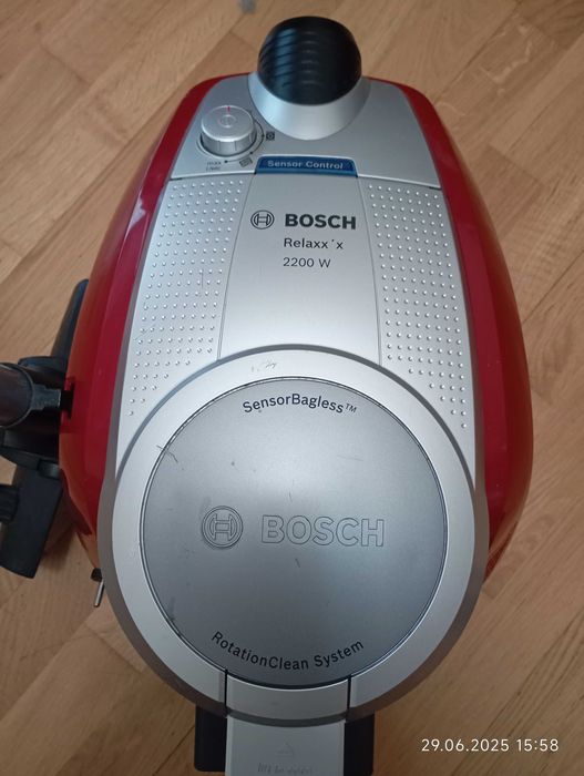Безмішковий пилосос Relaxx'x Red BOSCH BGS52200N