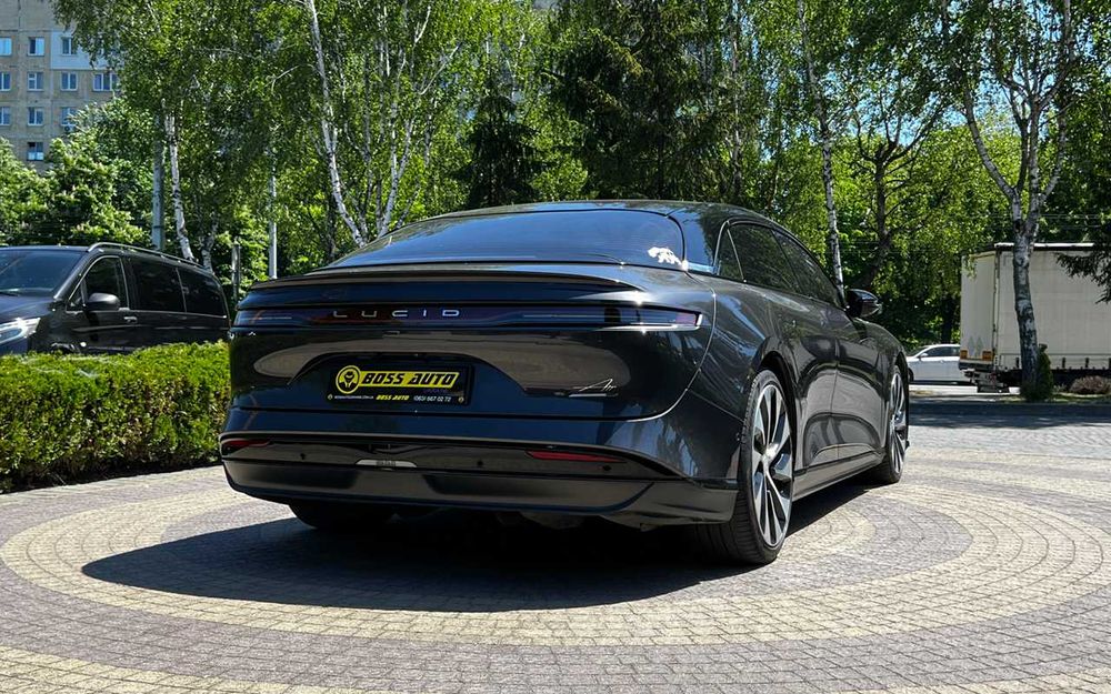 Lucid Air 2022 року