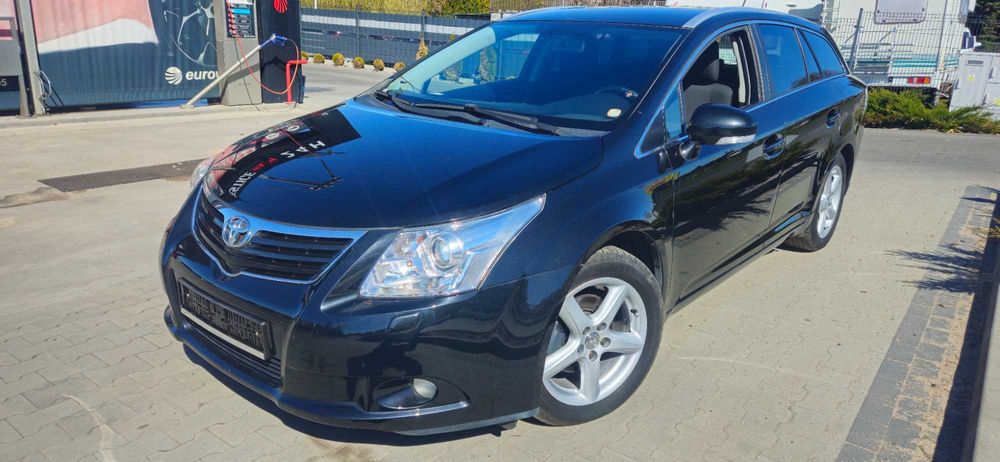 Toyota Avensis 1.8 16v Automat klimatronic