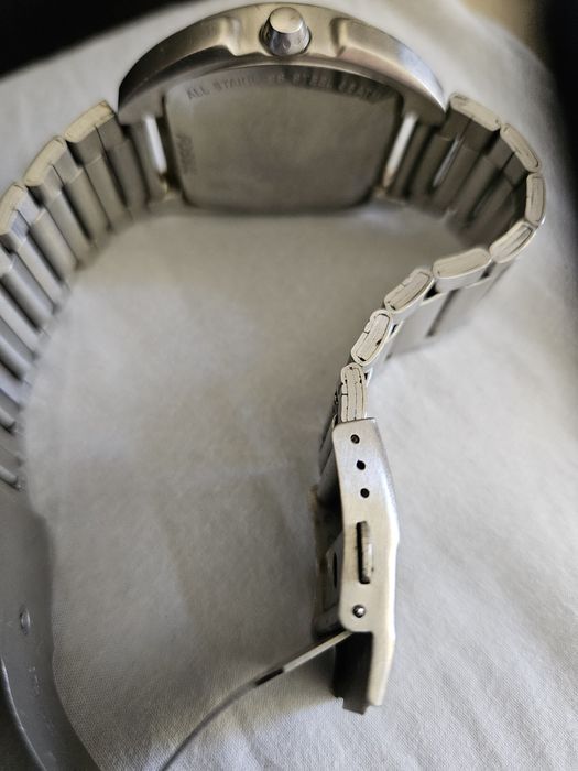 Relógio Fossil em Aço Inoxidável – Clássico e Elegante